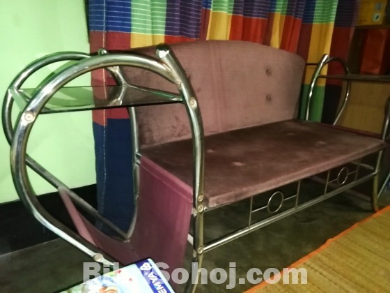 সোফা / Sofa (স্টেইনলেস স্টিলের আকর্ষণীয় ডিজাইনের)